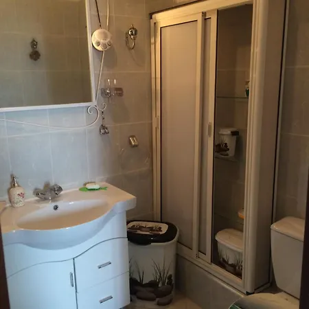Joli De Charme
